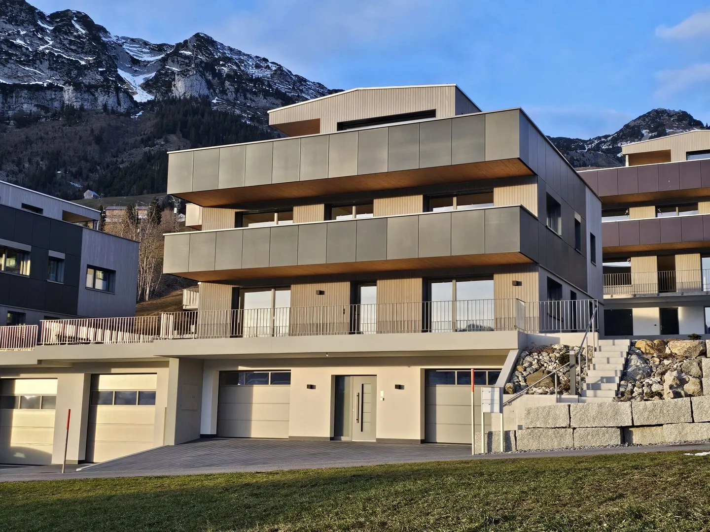 Maison individuelle avec appartement séparé et vue unique - Photo 1 sur 7
