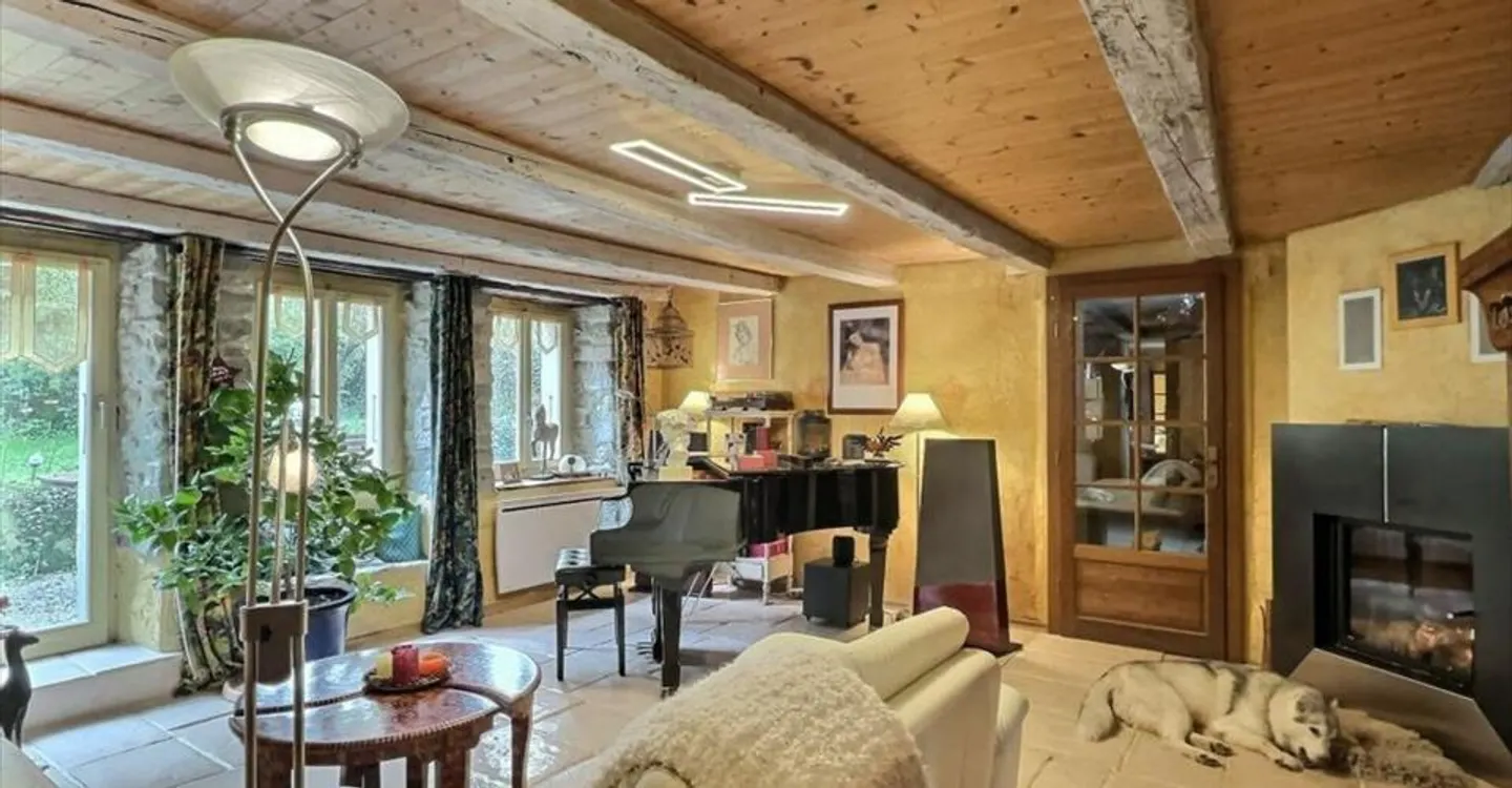 Magnificent house in a bucolic setting in Curtilles - Photo 2 of 12