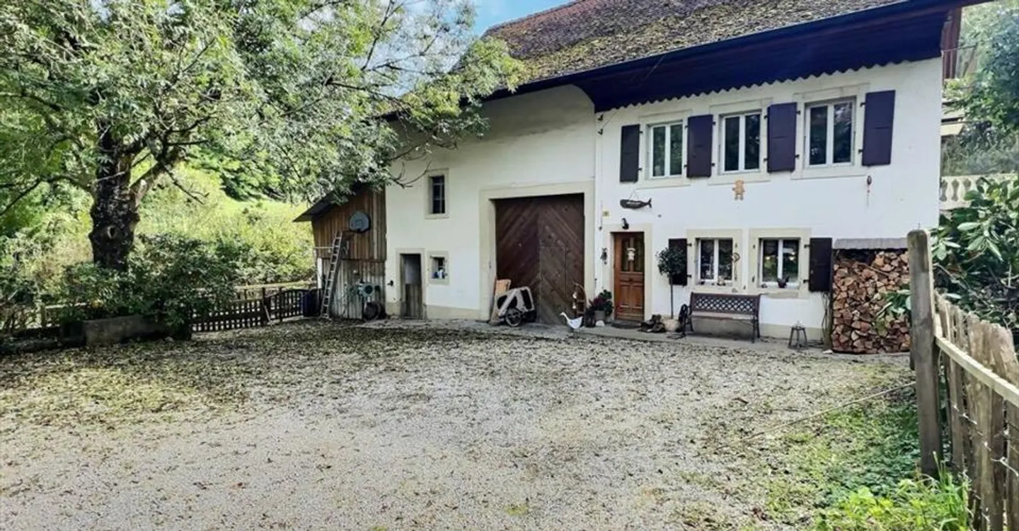 Magnificent house in a bucolic setting in Curtilles - Photo 5 of 12
