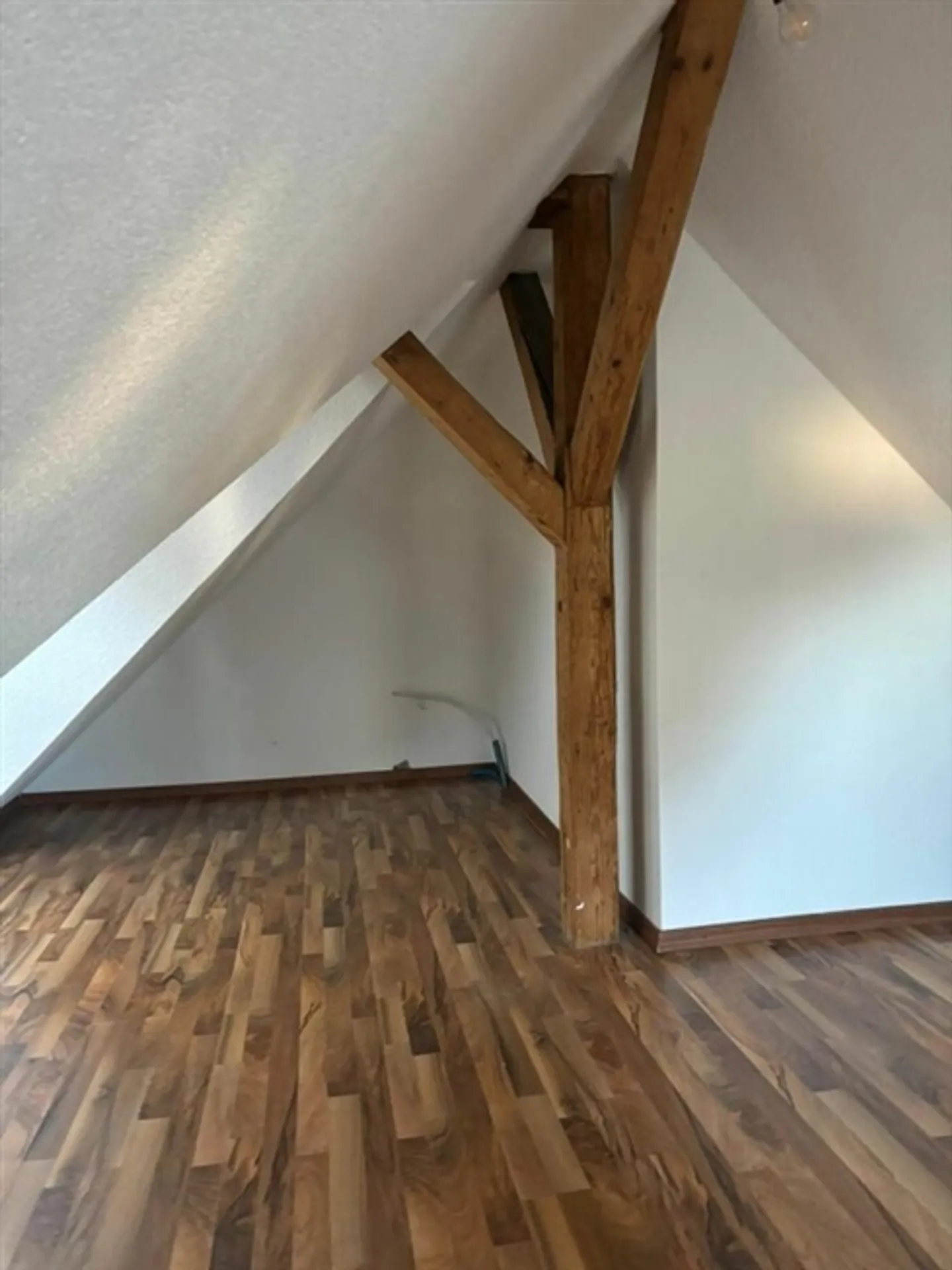 Beautiful 2.5-room apartment with gallery - Photo 10 of 11