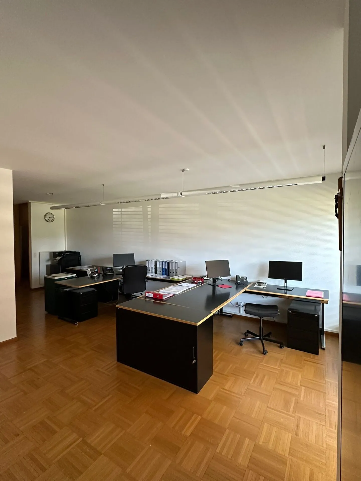 office of 4.5 rooms - Photo 6 of 7