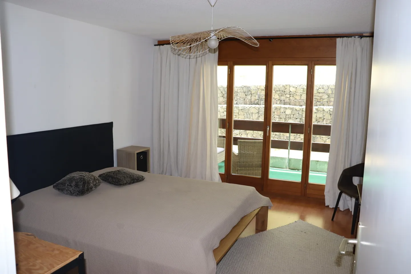 Stilvolle 2.5-Zimmer-Wohnung mit Balkon & 2 Einstellhallenplätzen! - Foto 6 di 10