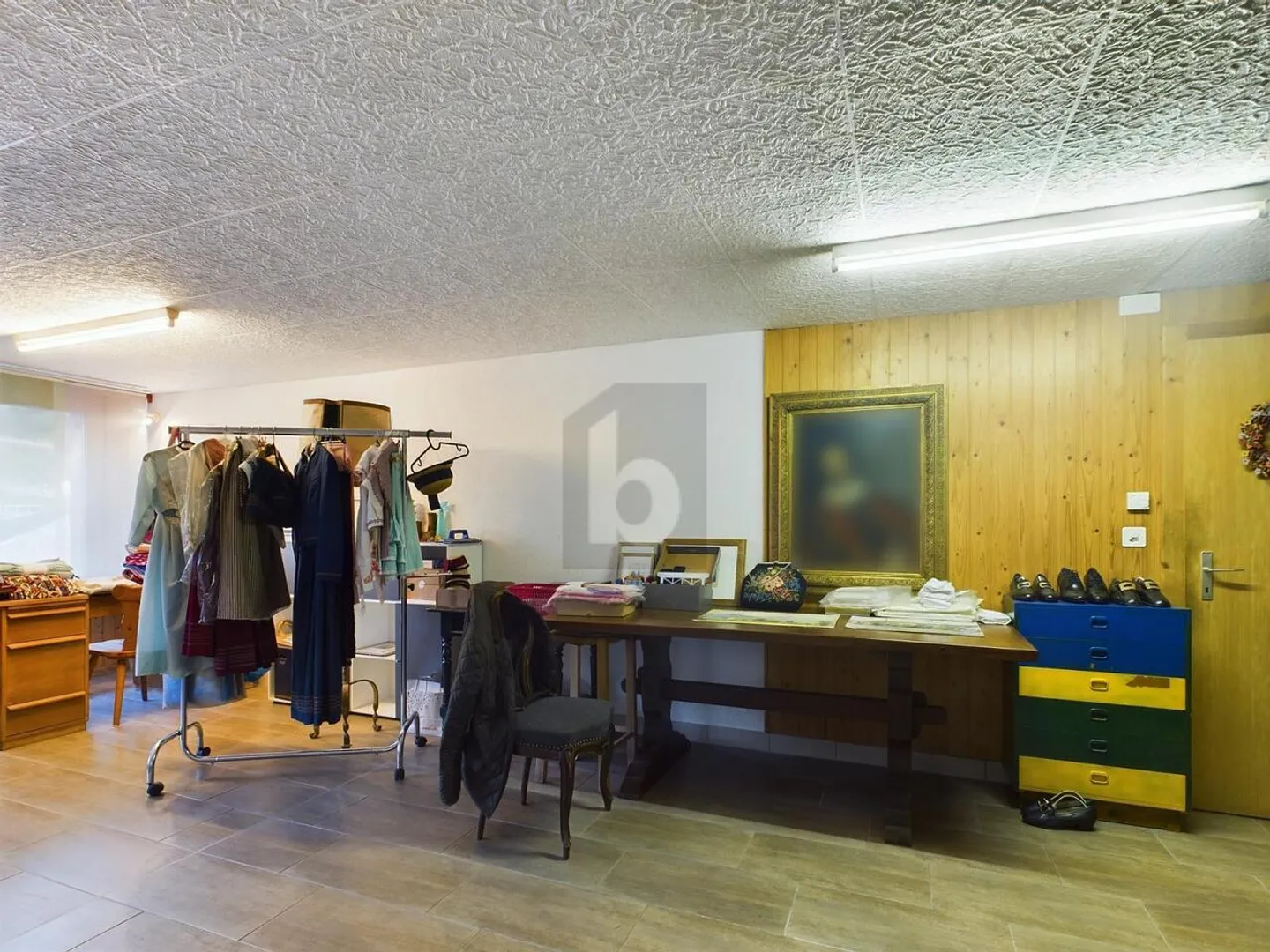 SPACIOUS IN A GOOD LOCATION - Photo 5 of 6