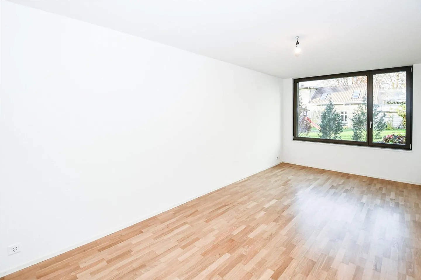 3.5 Room Apartment in the Center - Photo 4 of 7