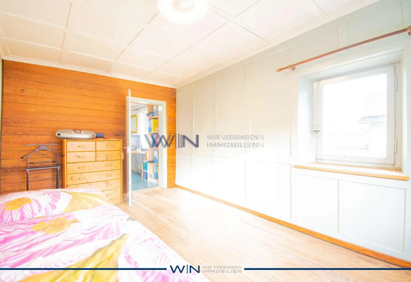 The Key to Happiness: Your New Address - Photo 9 of 12