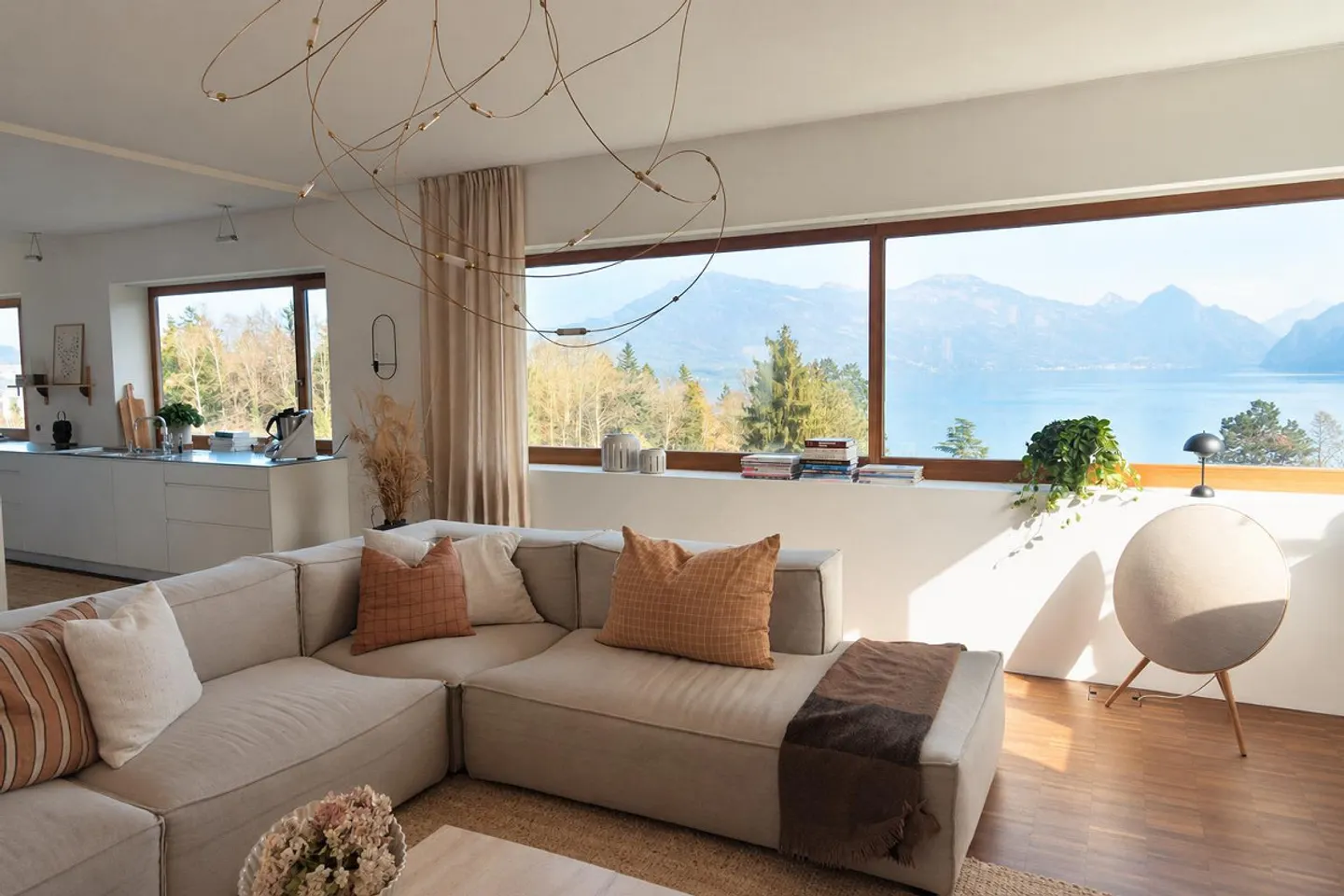 Moderne Architektenvilla mit Aussicht - Foto 3 von 6