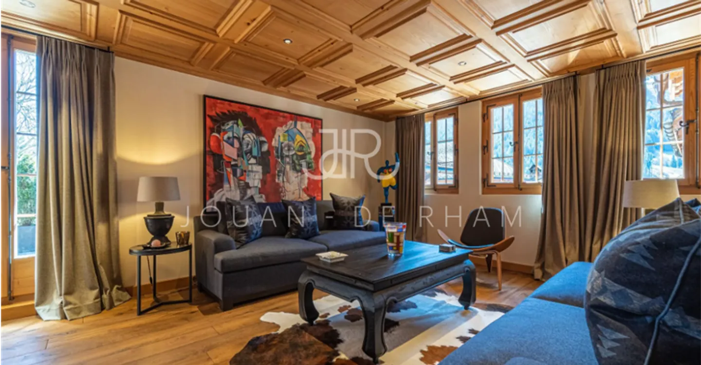 Historic chalet in the heart of the village - Photo 4 of 7