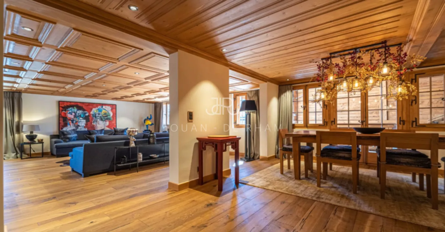 Historic chalet in the heart of the village - Photo 5 of 7