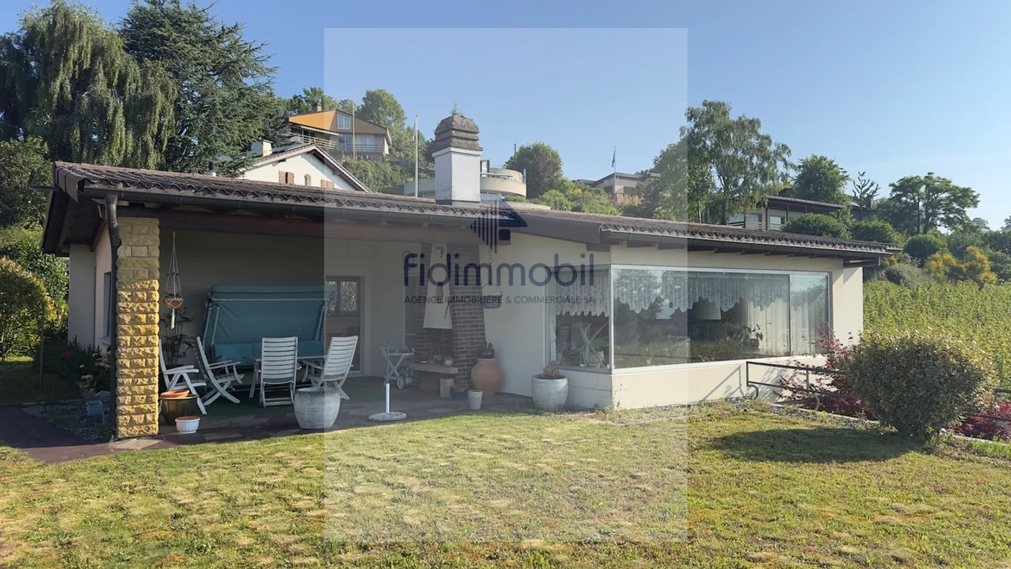 Familienvilla mit Blick auf den See, die Alpen und die Weinberge - Foto 9 von 11