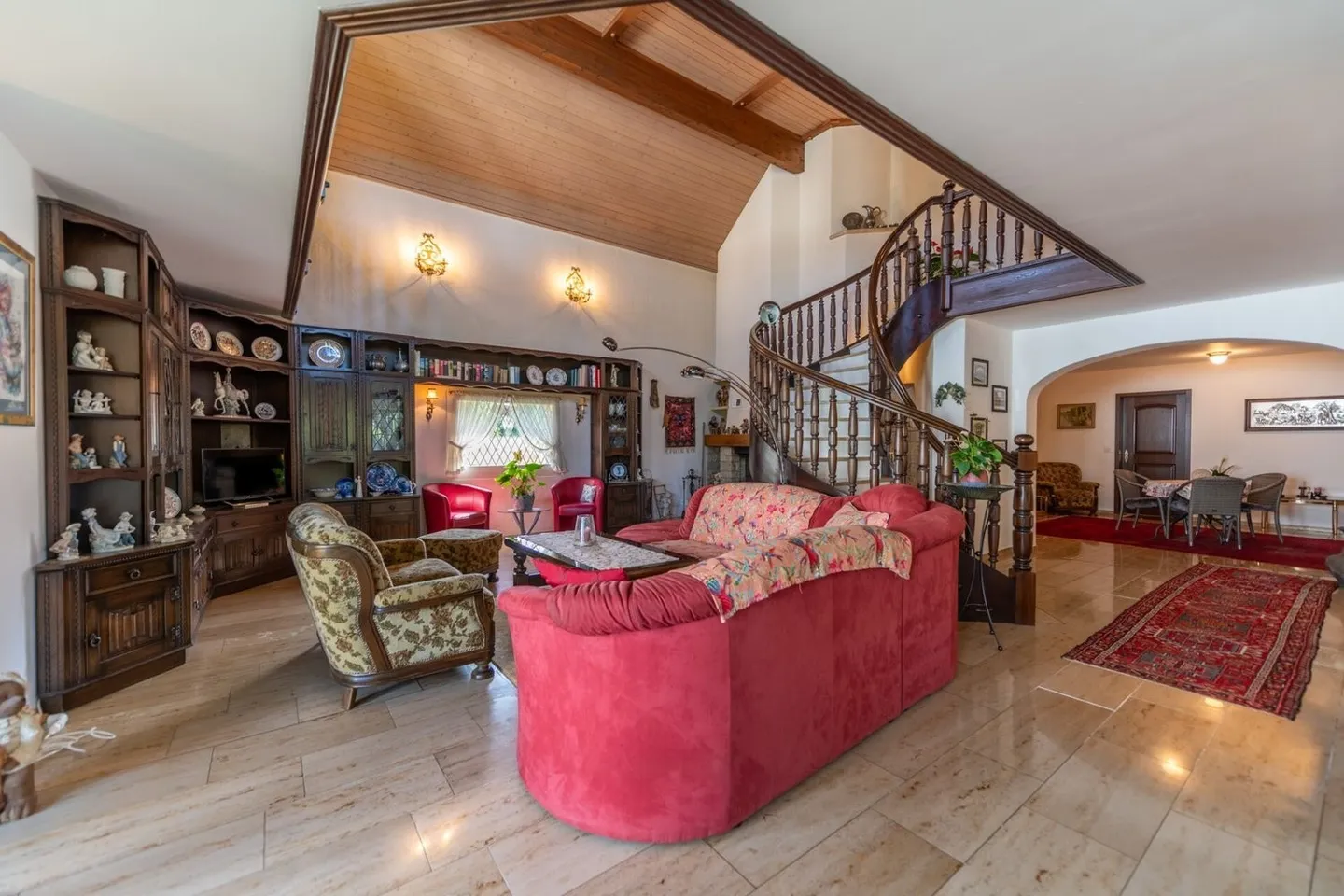 Una villa piena di possibilità - Vivere e lavorare sotto lo stesso tetto - Foto 4 di 13