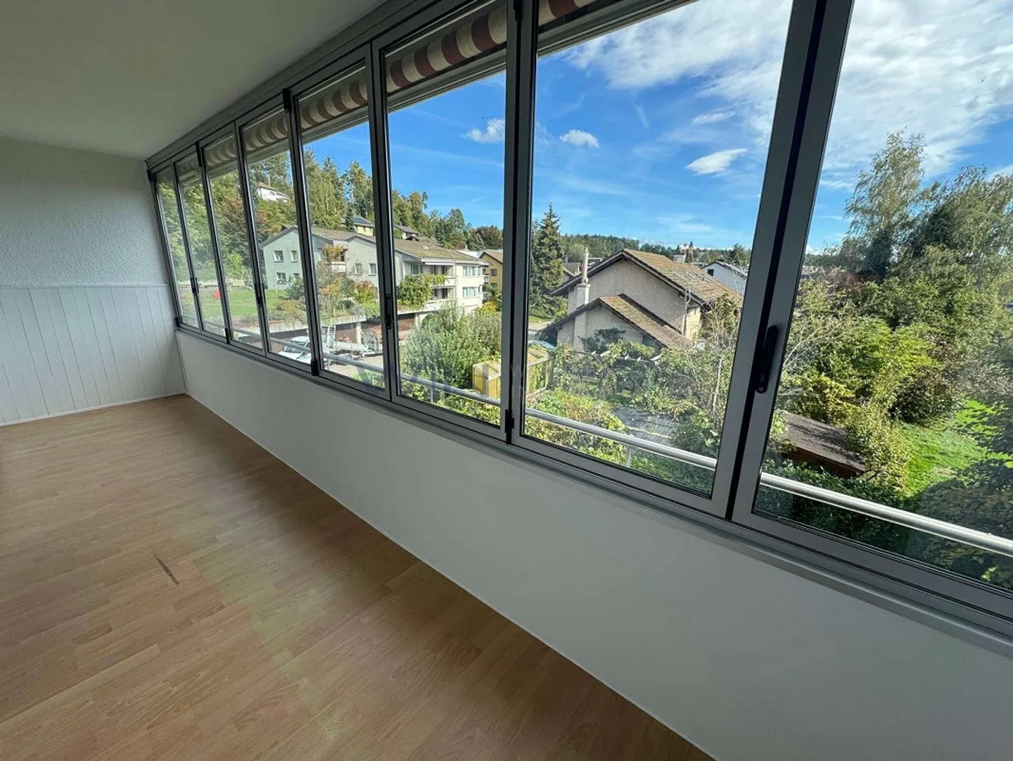 Moderne 3-Zimmer-Wohnung mit Garage - Foto 3 von 8