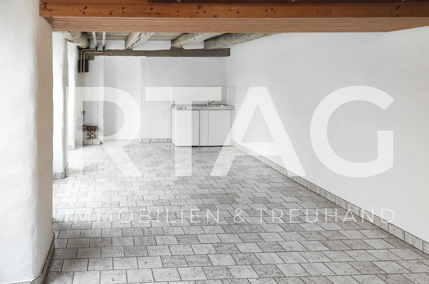 Atelier - Office Space - Photo 1 of 7