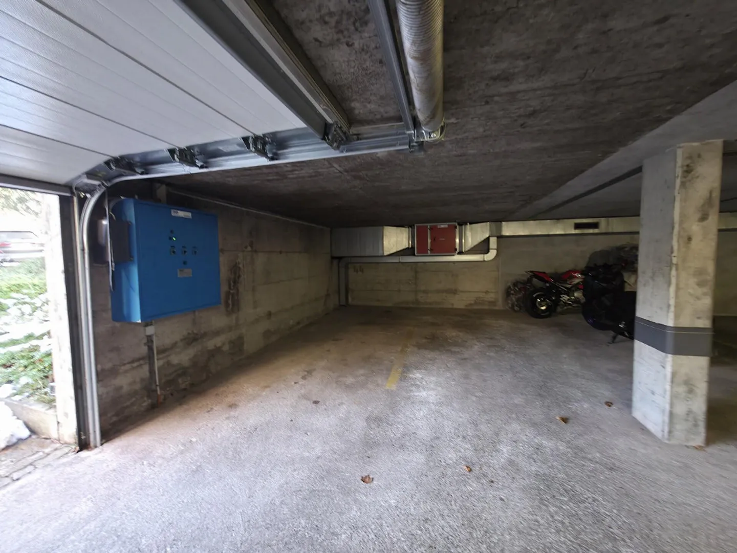 Dreamlike sun terrace with a view: Temporary living happiness in Dübendorf - Photo 16 of 17