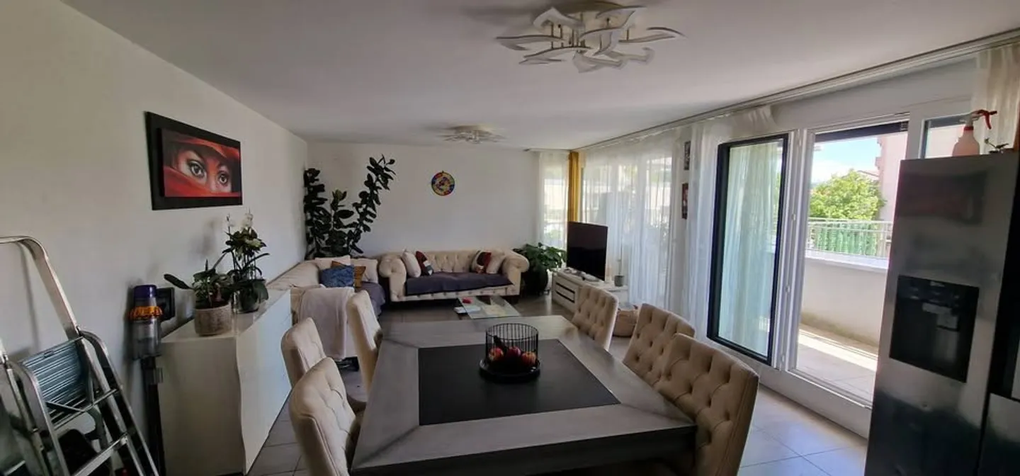 magnifico attico familiare di 4,5 locali di 100 m² - Foto 3 di 9