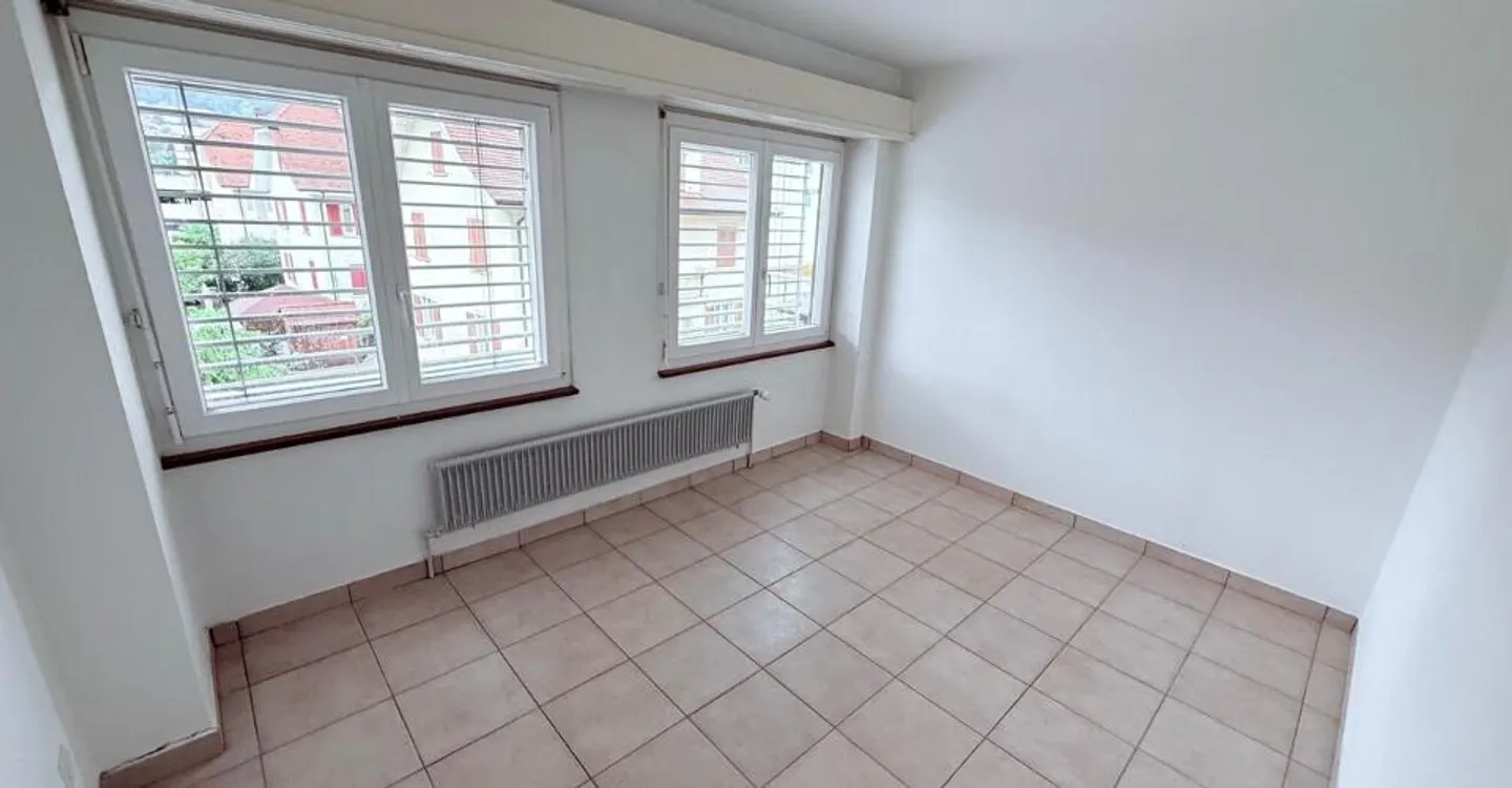 Beautiful 3.5-room apartment in Delémont - Photo 3 of 7