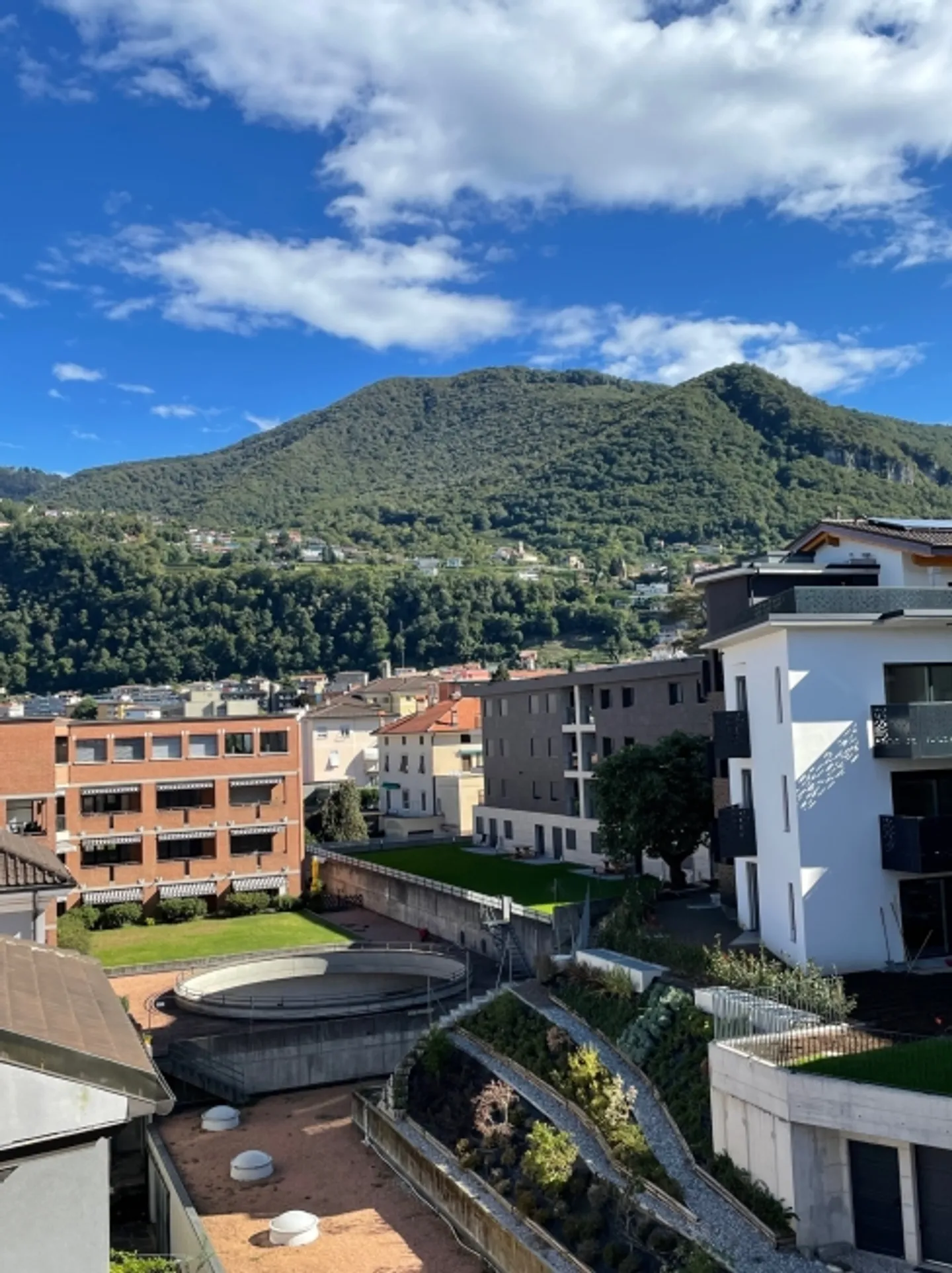 «COMODI UFFICI IDEALI PER IL TUO BUSINESS» - Foto 1 di 10