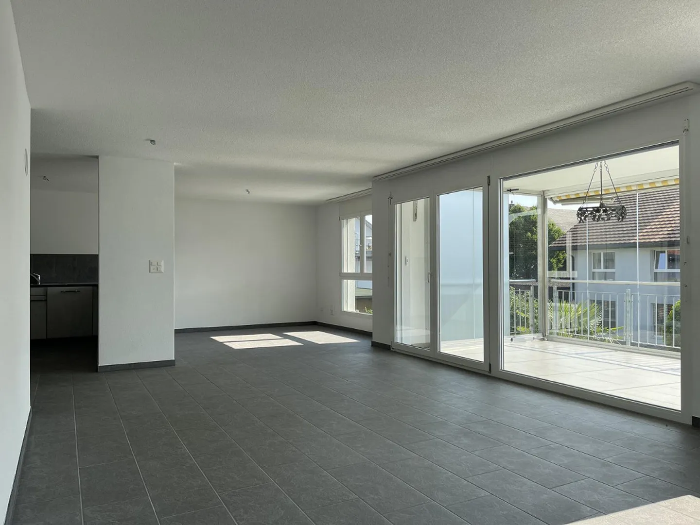 schöne, helle 4.5-Zimmer-Wohnung - Foto 2 von 14