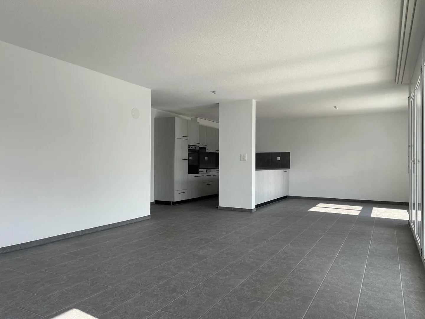 schöne, helle 4.5-Zimmer-Wohnung - Foto 4 von 14