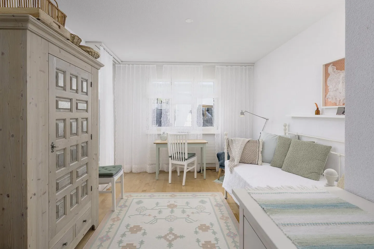 The Complete Package for Comfortable Living - Photo 4 of 7