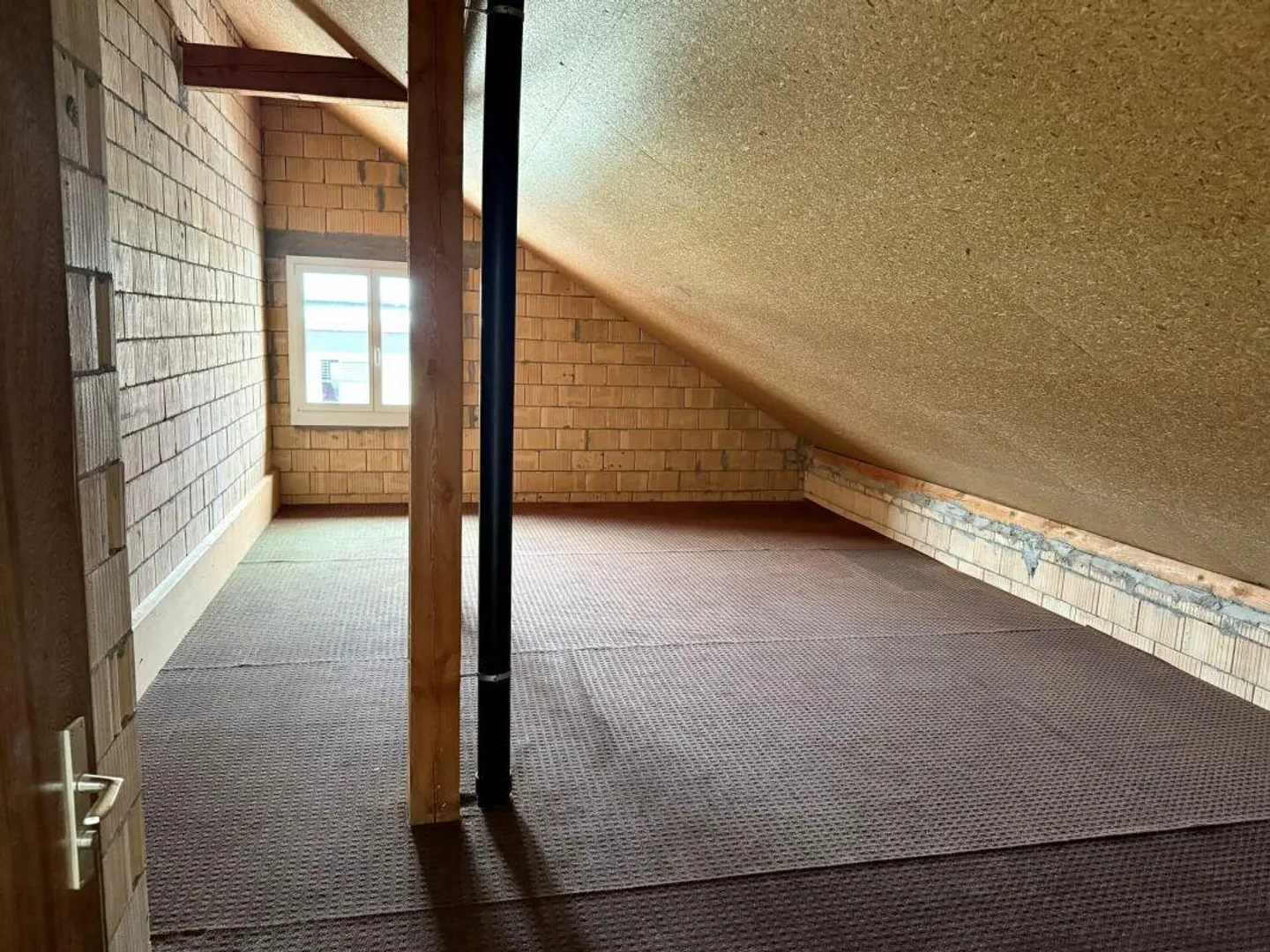 Estrich in Abtwil zu vermieten - Foto 1 von 4