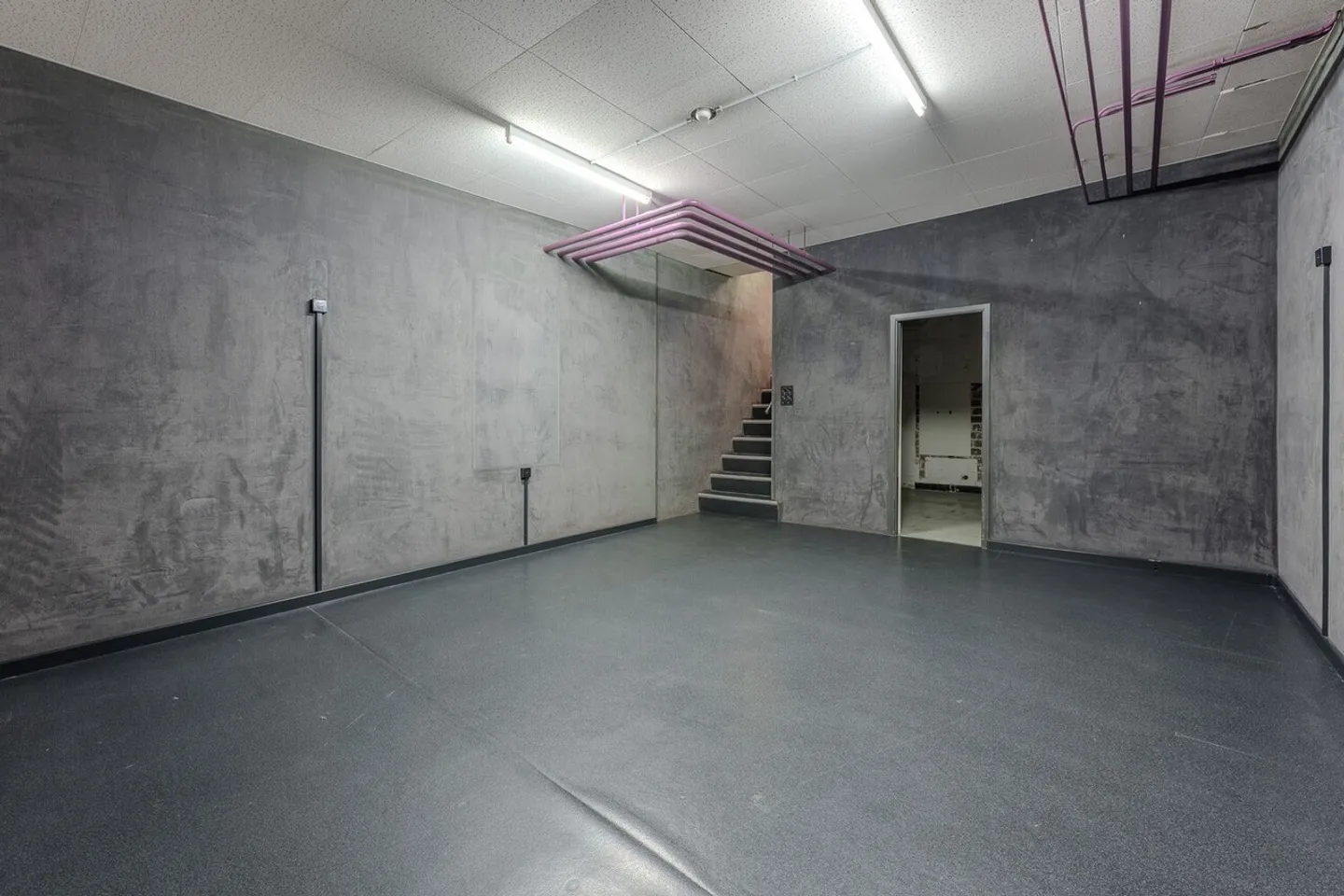 Il tuo nuovo spazio commerciale o di vendita nel mezzo della via del mercato - Foto 5 di 8