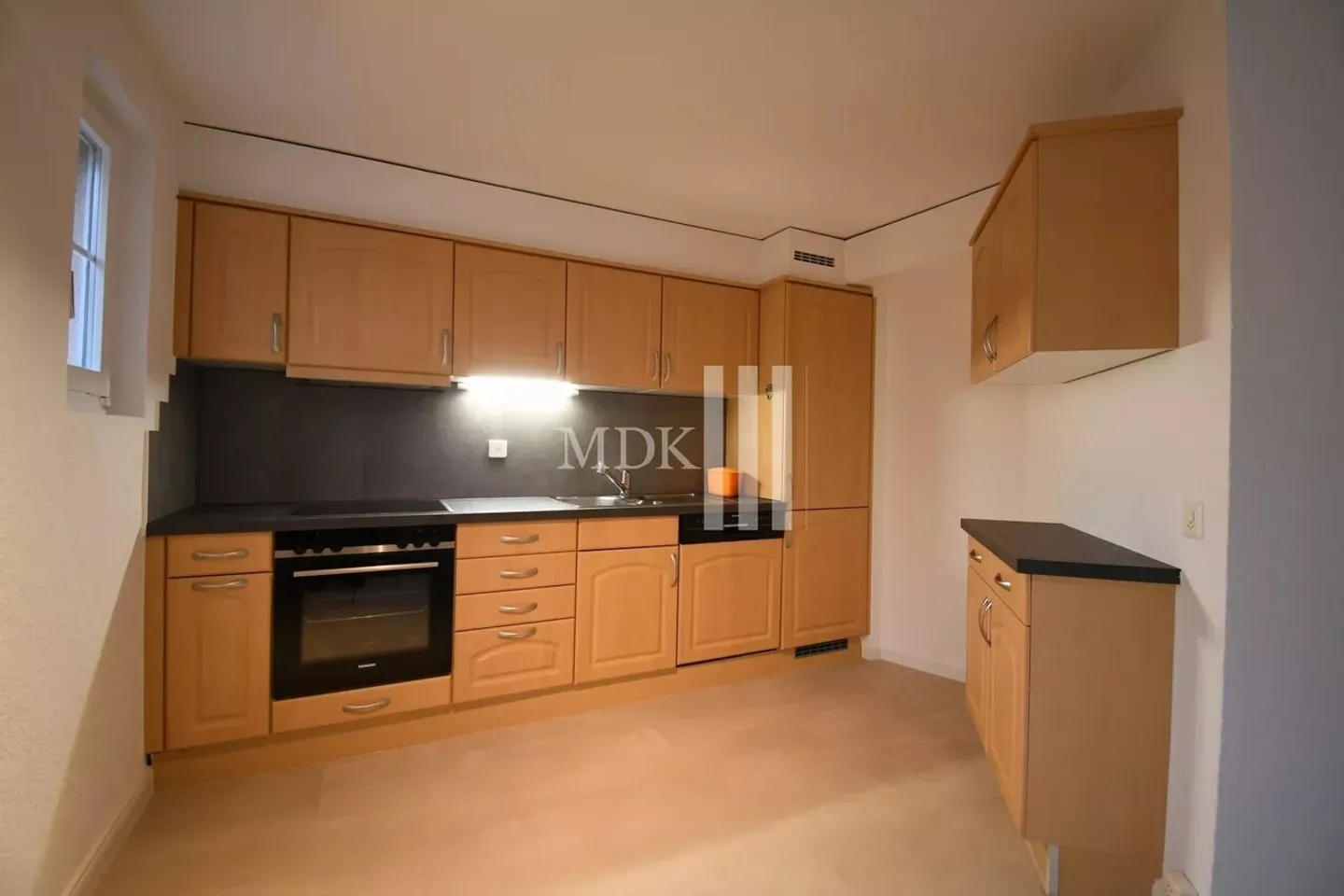 Apartment for rent - Photo 3 of 7