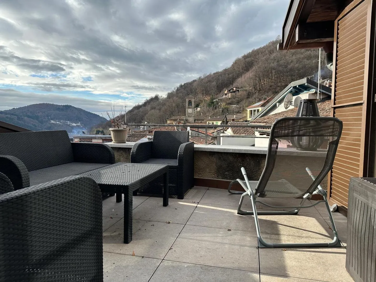 Casa bifamiliare con rustico e giardino nel centro - Foto 13 di 14