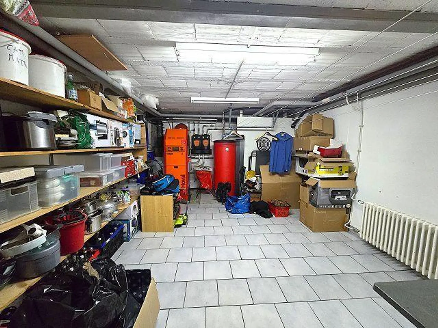 Schönes 5,5-Zimmer-Haus mit großem Grundstück und Garage, schöner Blick... - Foto 22 von 38