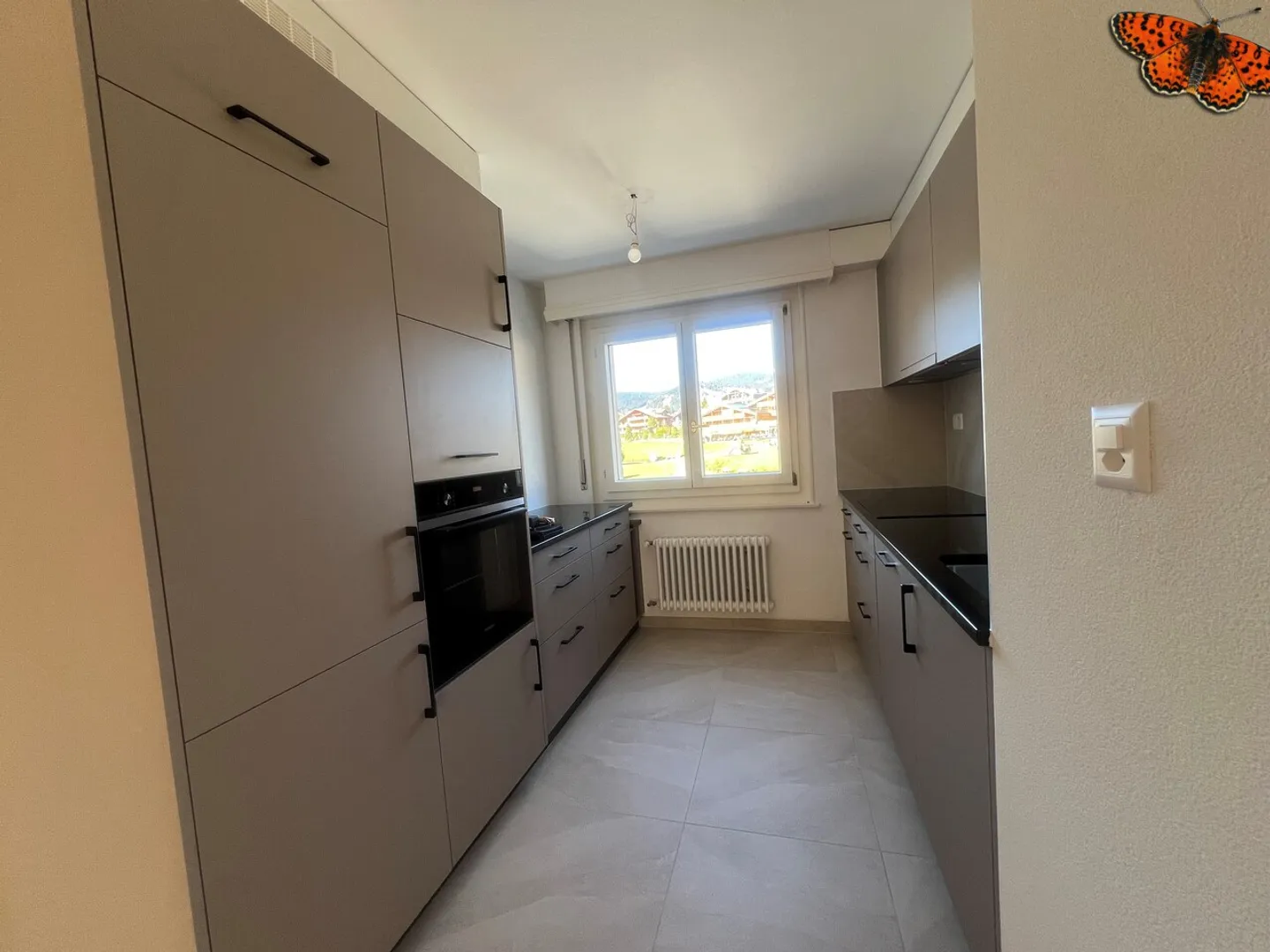 4 ZIMMER VOLLSTÄNDIG RENOVIERT IM HERZEN VON CHARMEY - Foto 2 von 7