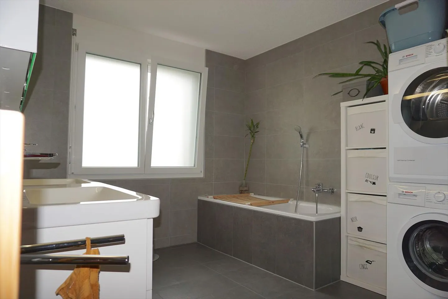 ARI-240 - 5.5-room condominium apartment with 133 m2 of net living space - Photo 11 of 13