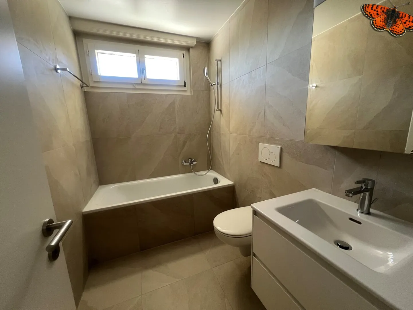 4 ZIMMER VOLLSTÄNDIG RENOVIERT IM HERZEN VON CHARMEY - Foto 4 von 7