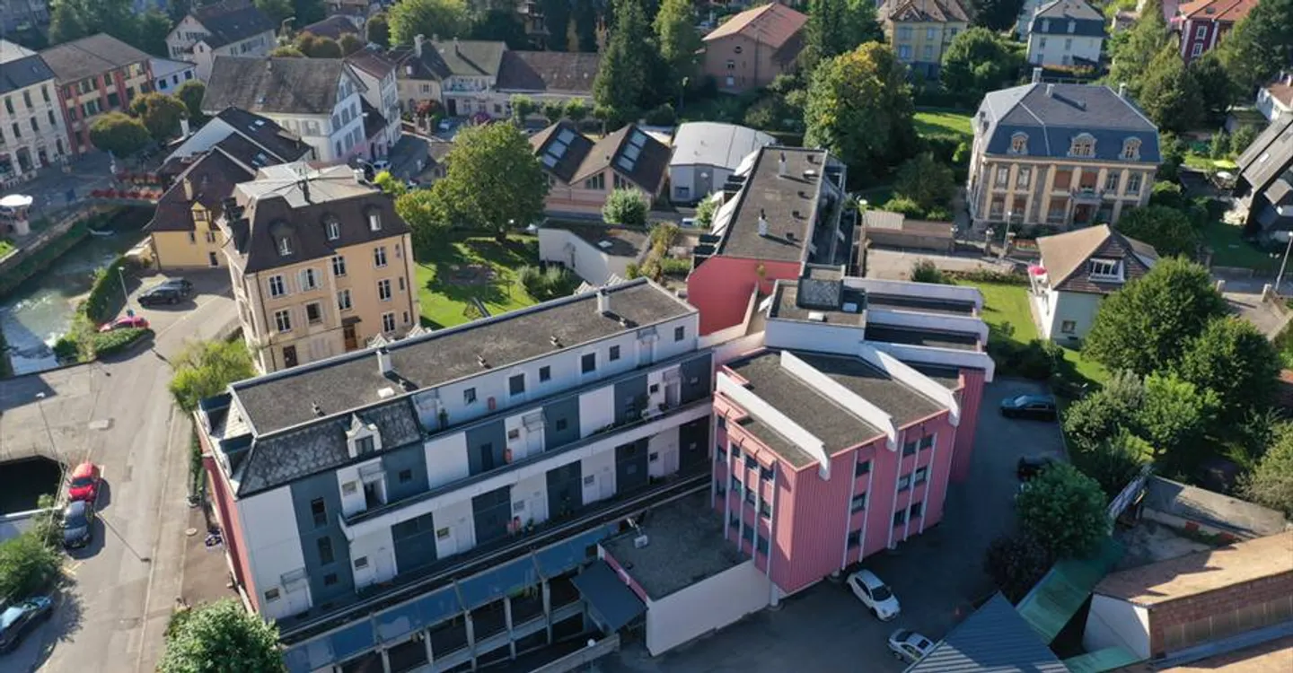 Edificio ad uso misto in affitto - Foto 7 di 10