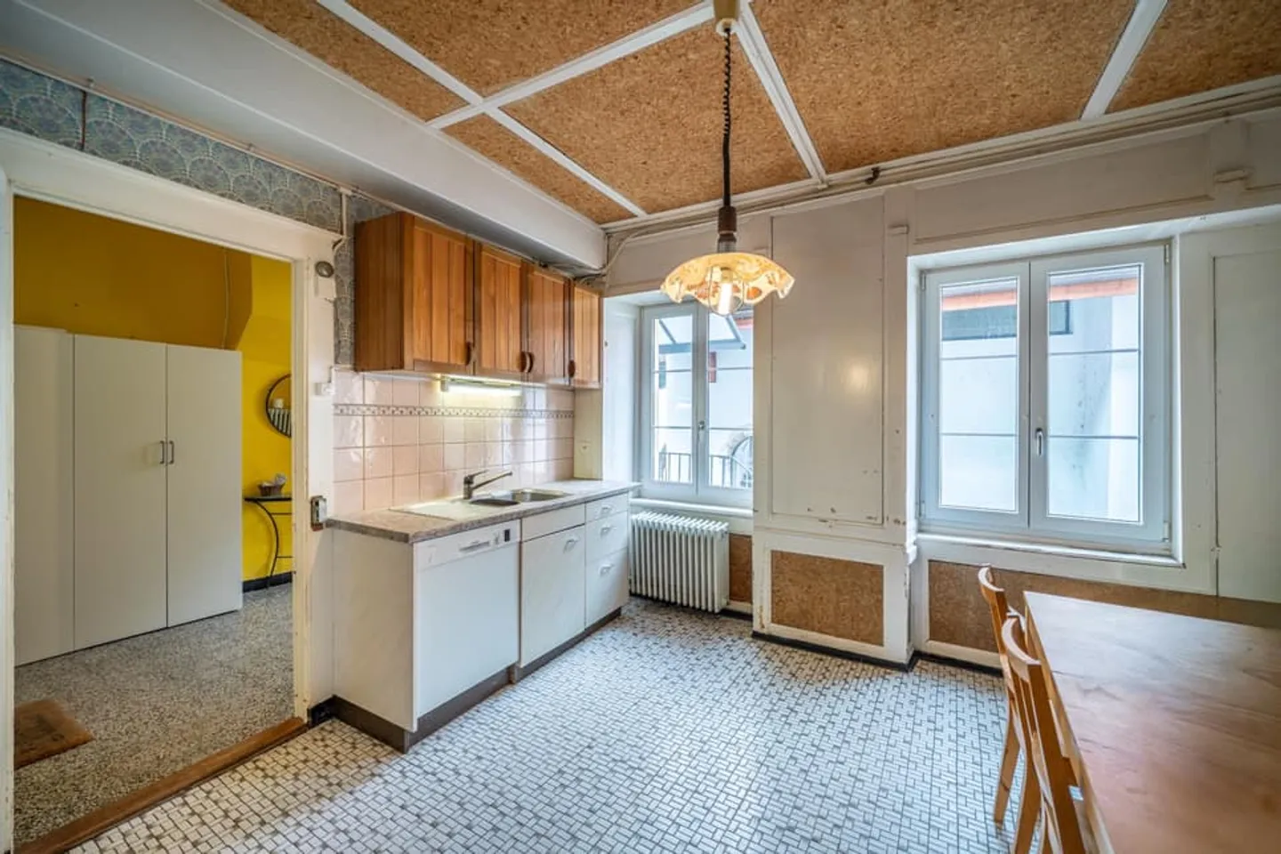 Village house with 2 apartments 3.5 and 6.5 rooms. Large garden. In Rances. - Photo 11 of 13