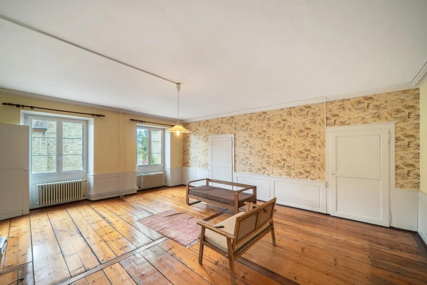 Village house with 2 apartments 3.5 and 6.5 rooms. Large garden. In Rances. - Photo 12 of 13