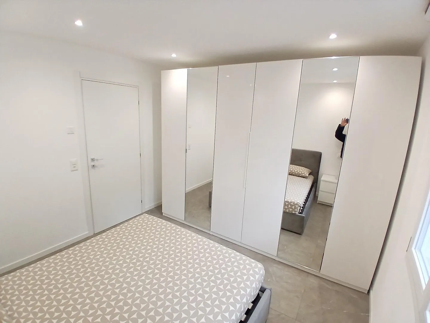 STUNDEVOLLER UND MODERNER 3.5 ZIMMER MIT PRIVATGARTEN IN RIVERA - Foto 6 von 8