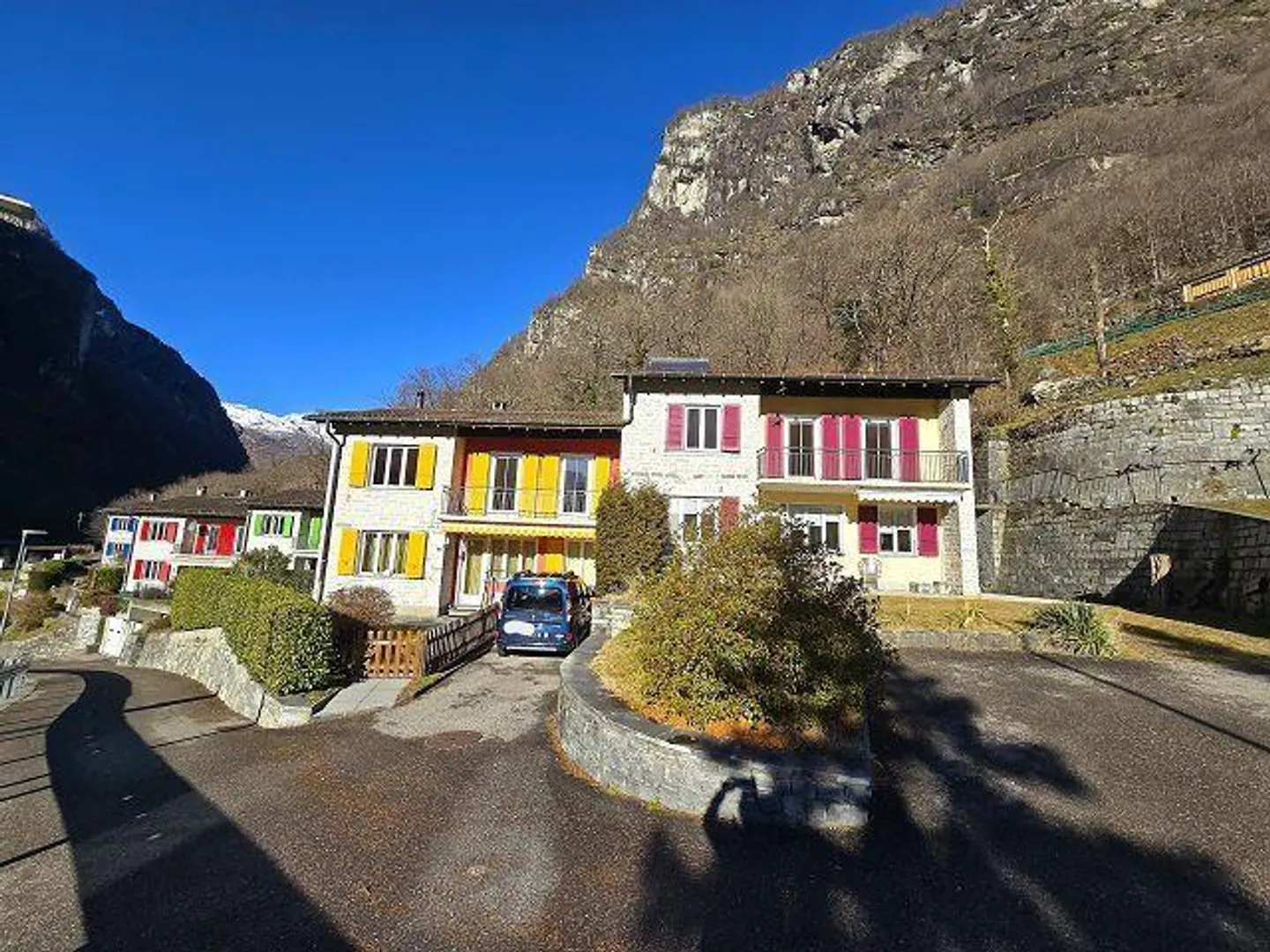 Schönes 5,5-Zimmer-Haus mit großem Grundstück und Garage, schöner Blick... - Foto 35 von 38