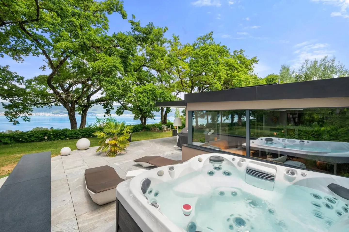 Villa 6,5 Zimmer - Foto 3 von 13