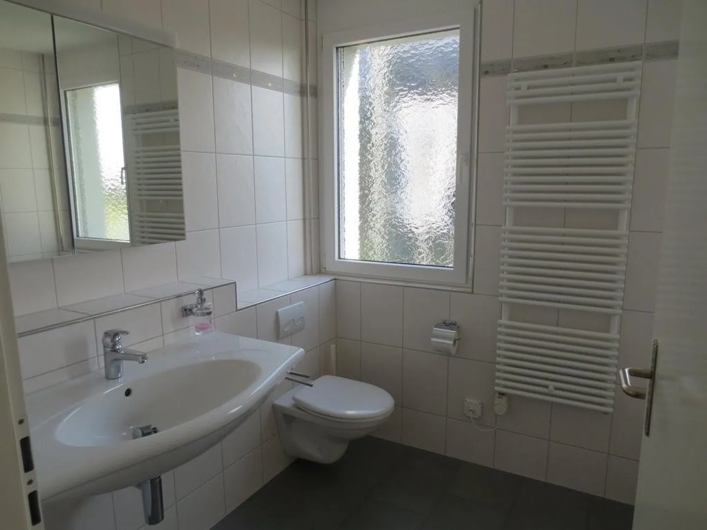 Votre appartement de rêve à Bettlach : ensoleillé, calme et parfait pour les familles ! - Photo 7 sur 9