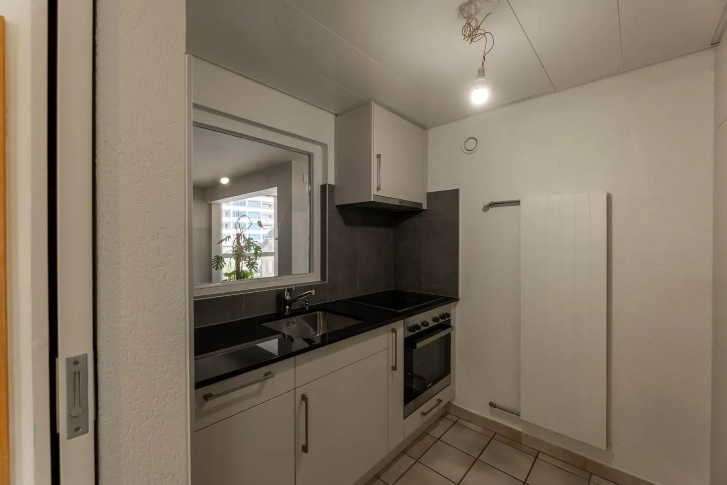 2-room apartment - Photo 2 of 5