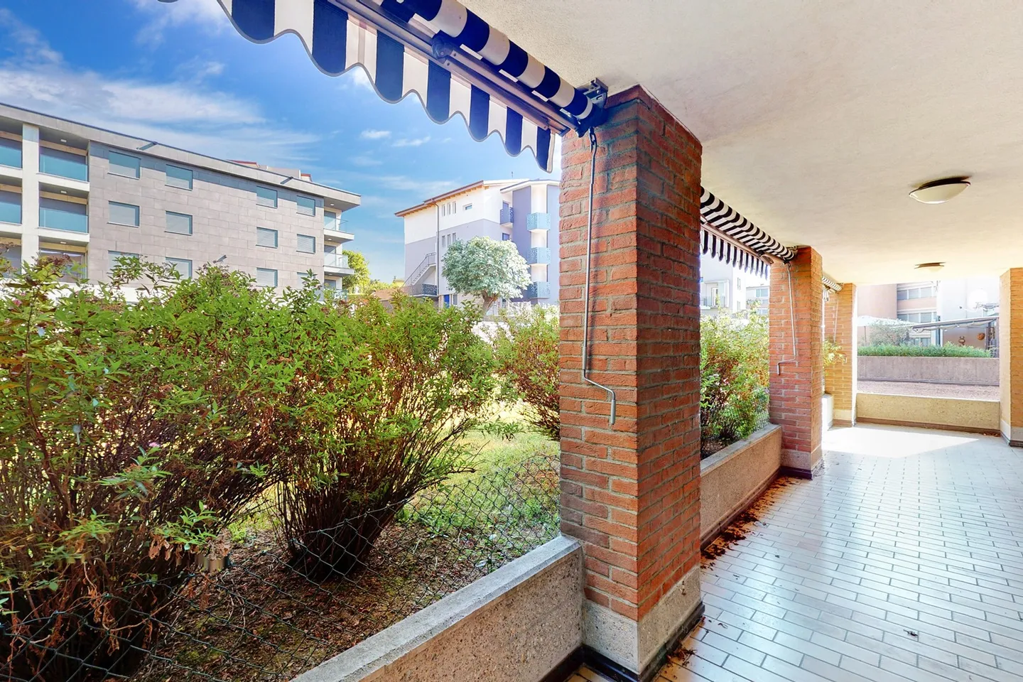 Apartment for rent - Photo 1 of 11