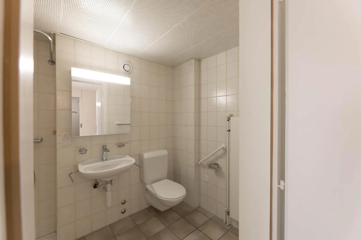 2-room apartment - Photo 3 of 5