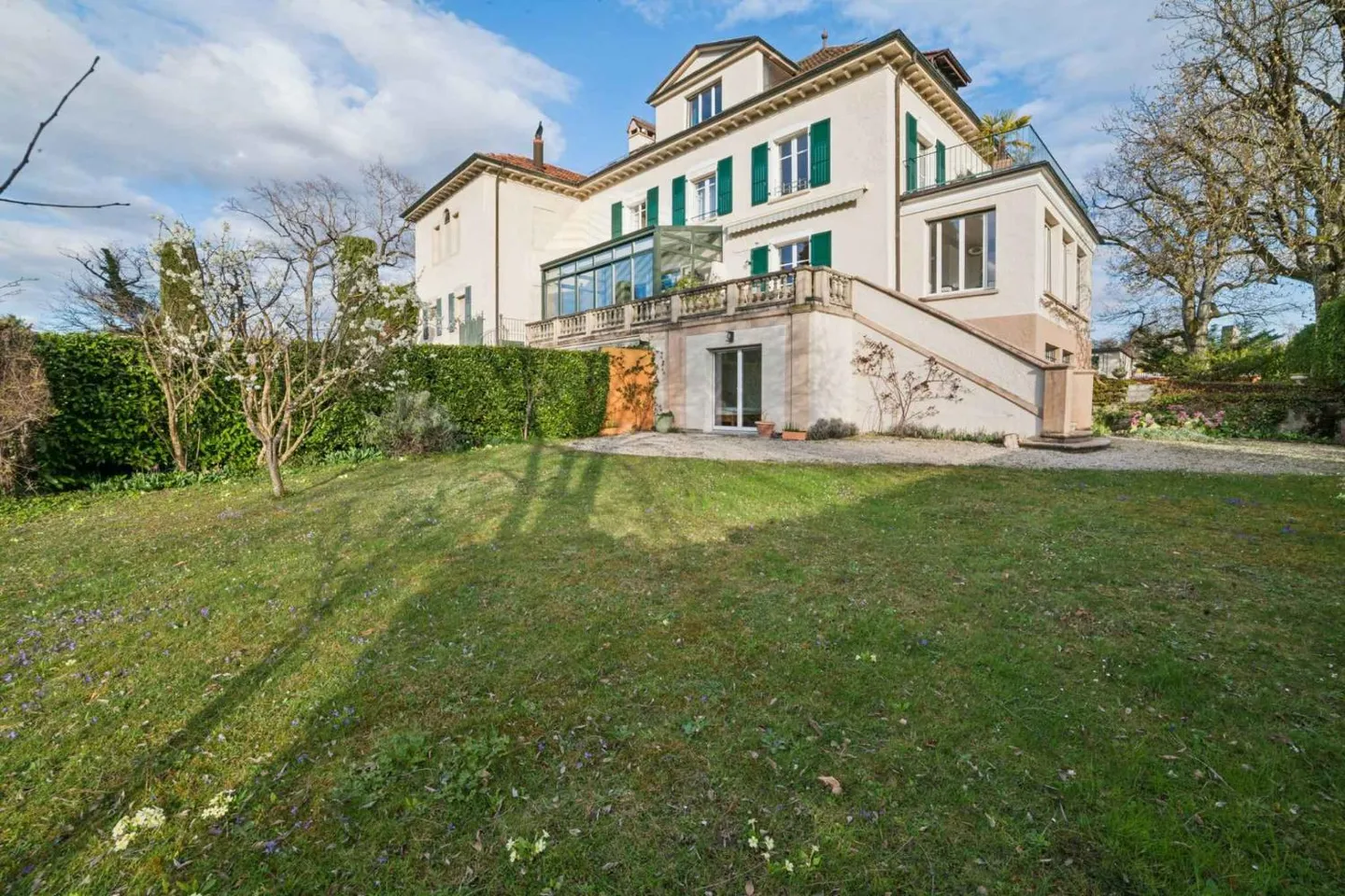 Maison de charme avec vue lac à Vésenaz - Photo 1 sur 13