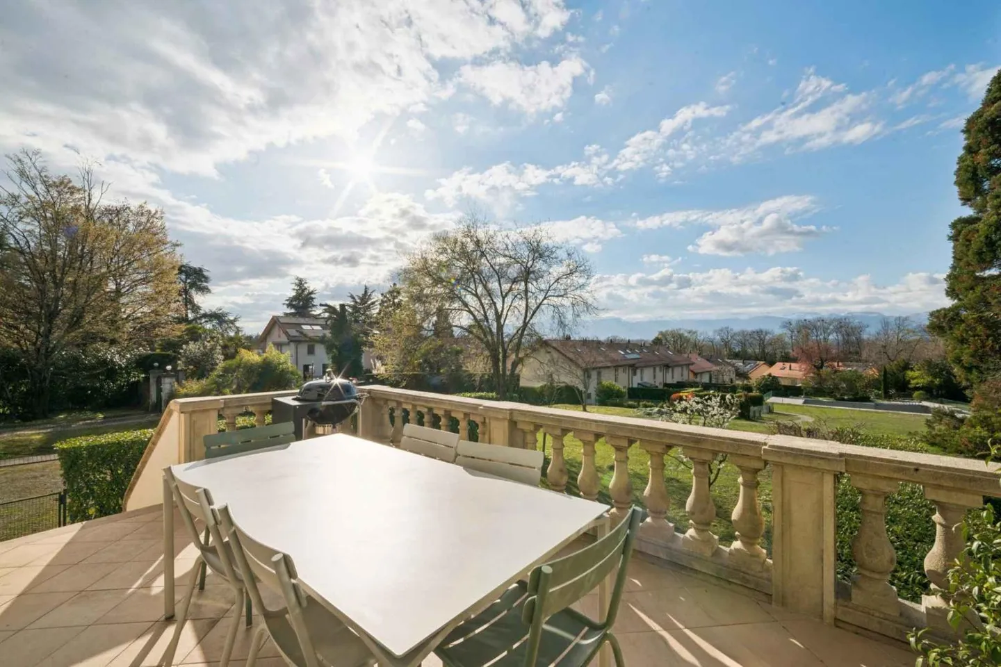 Maison de charme avec vue lac à Vésenaz - Photo 2 sur 13