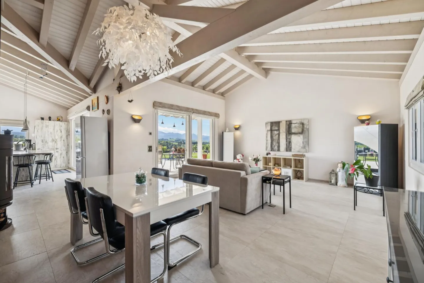 Villa contemporaine avec jardin - Photo 4 sur 10