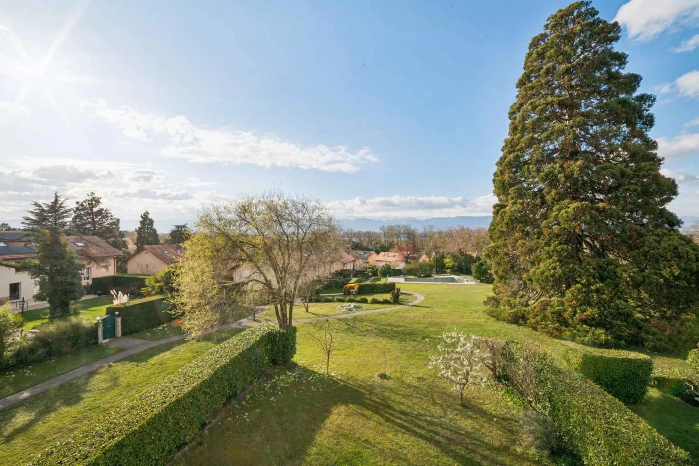 Maison de charme avec vue lac à Vésenaz - Photo 9 sur 13