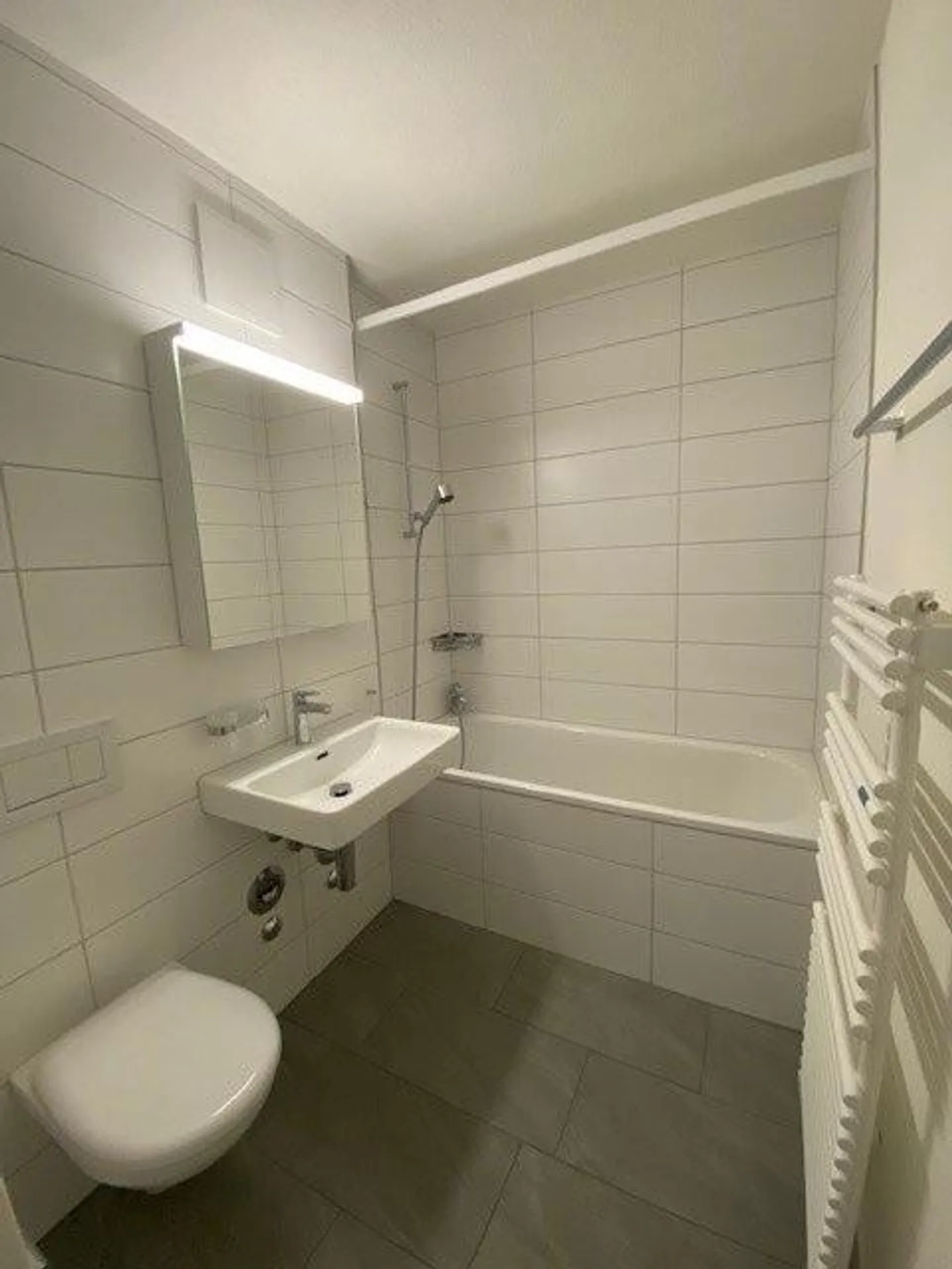 Helle 2.5-Zimmerwohnung in Schlieren zu vermieten - Photo 6 sur 7