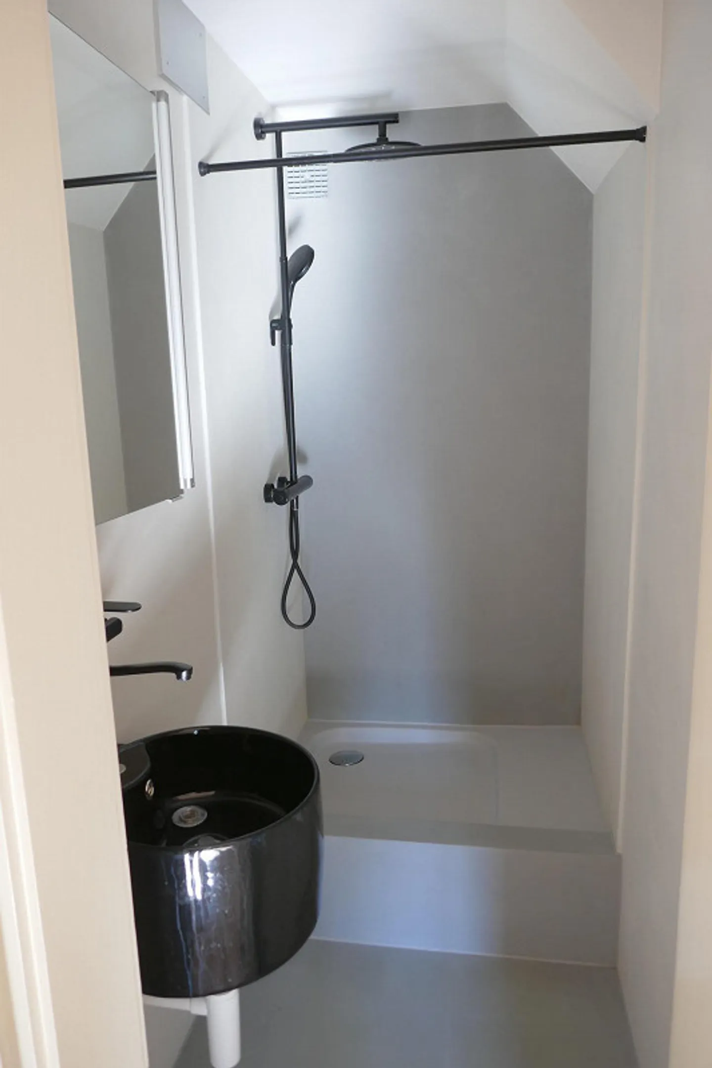 Affascinante Casa di Mezzo per Piccola Famiglia/Coppia - Foto 7 di 8