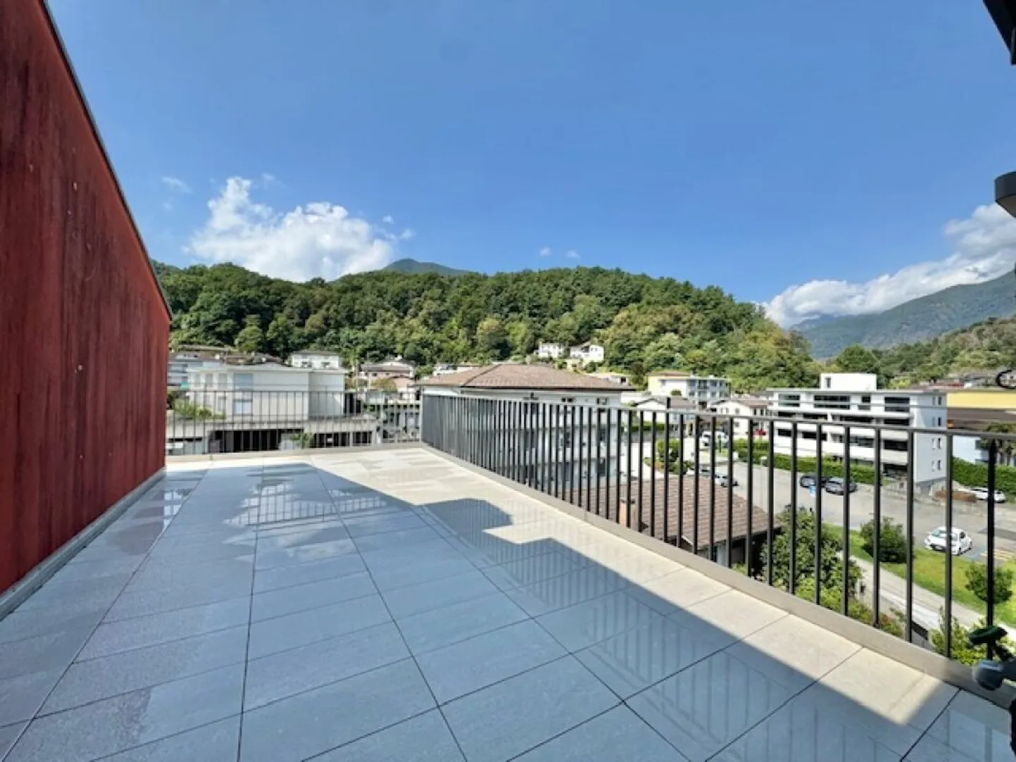 FOR SALE IN THE CENTER OF LOSONE - MODERN DUPLEX ATTIC OF 5.5 ROOMS - Photo 23 of 27