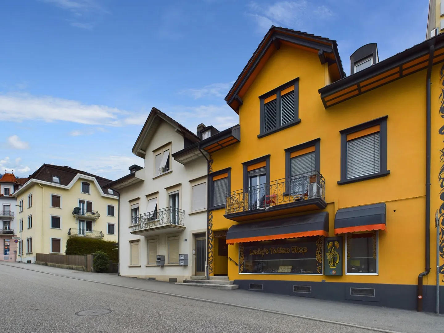 Espace commercial avec sauna et espace extérieur - idéal pour des concepts créatifs - Photo 1 sur 16