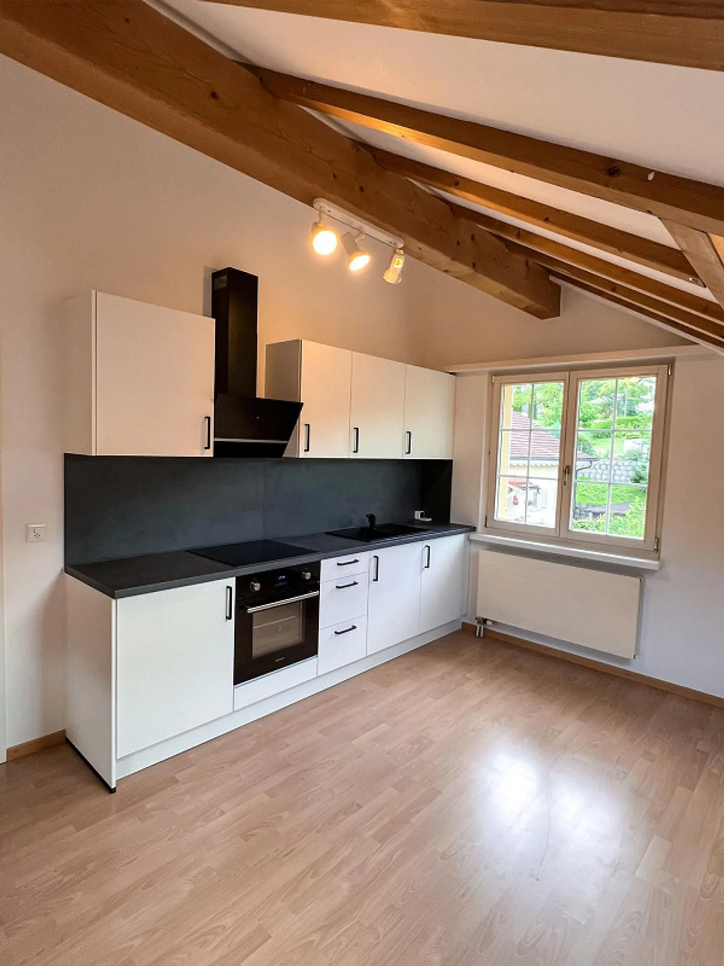 Charmante 2½ Zimmer-Wohnung - Foto 1 von 9